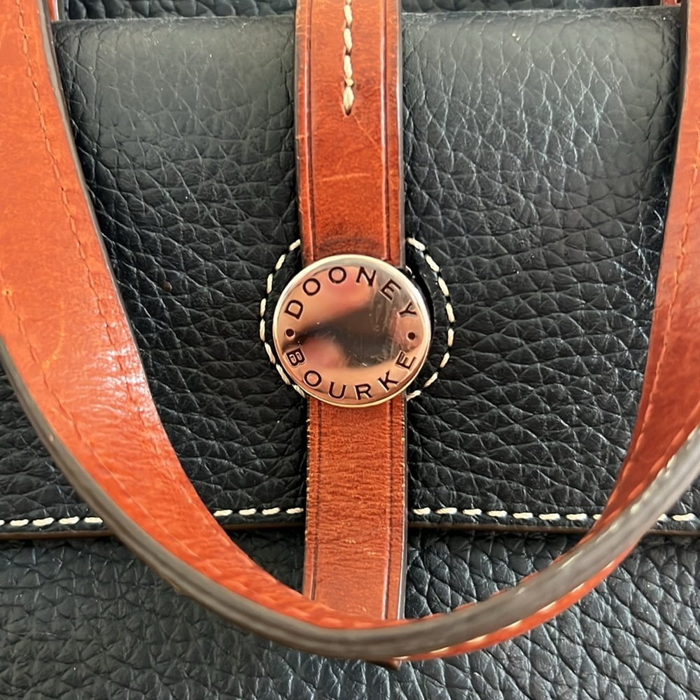 Dooney & Bourke Cambridge East West Shopper Tote - Picture 2 of 6
